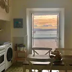 Apartmán Charming In Alfama With River View!